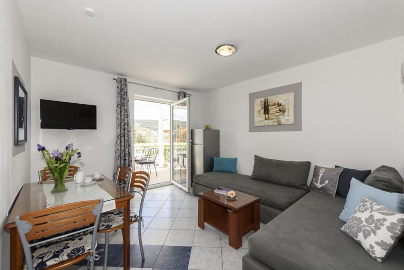 Apartments Luka - Trogir, Marina 150M From The Beach Luaran gambar