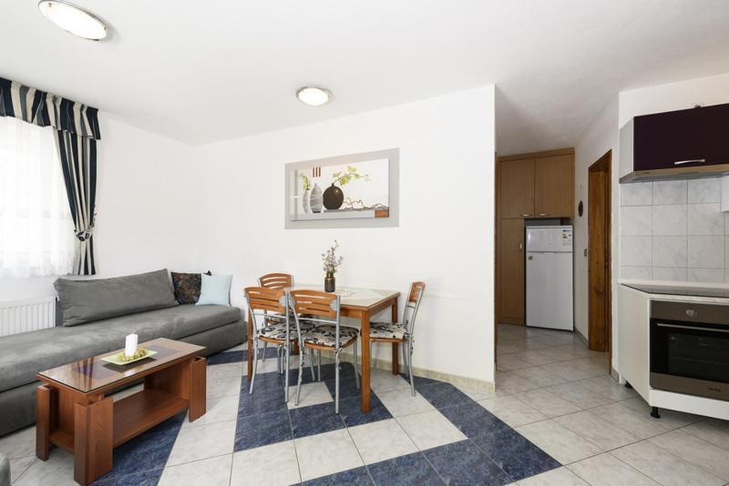 Apartments Luka - Trogir, Marina 150M From The Beach Luaran gambar